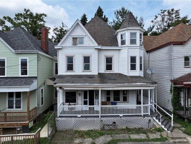 House for sale in Pittsburg, Pennsylvania