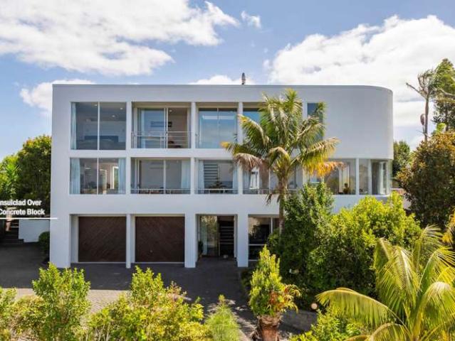 House for sale in Whangaparaoa