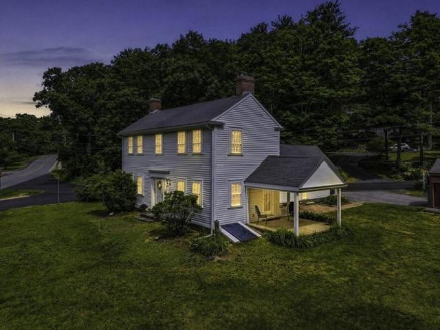 House for sale in Upton, Massachusetts