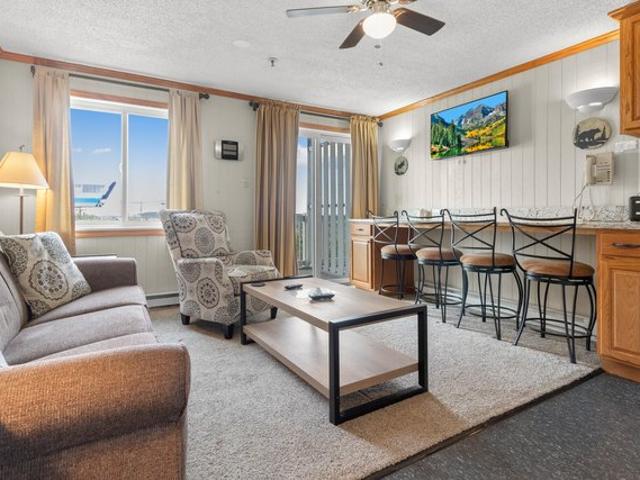 Condo for sale in Snowshoe, West Virginia