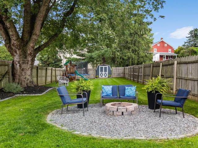 Townhouse for sale in Mount Joy, Pennsylvania
