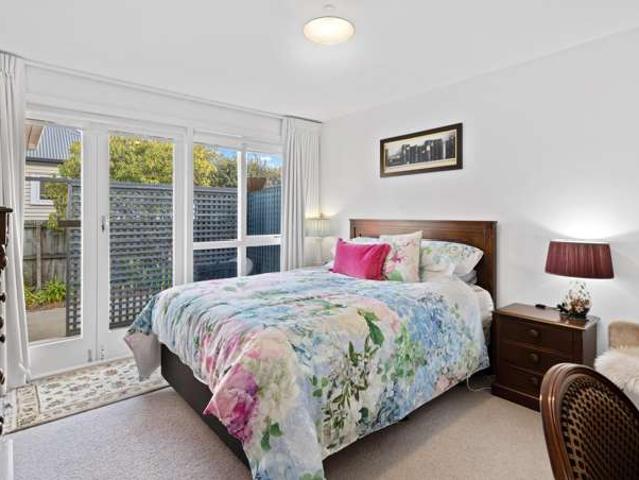 Apartment for sale in Merivale, Canterbury