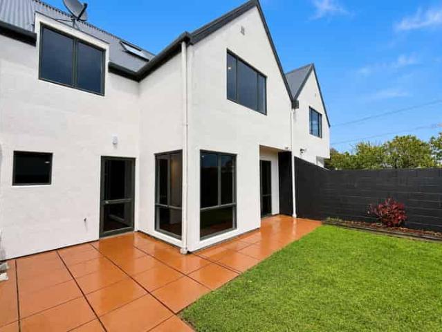 House for rent in Heathcote, Canterbury