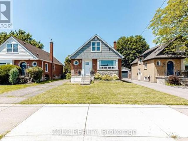 House for sale in Ancaster, Ontario