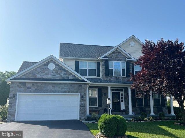 House for sale in Bunker Hill, West Virginia