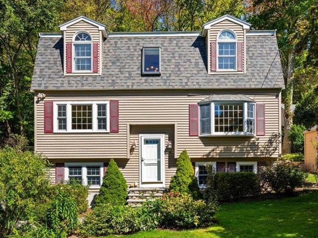 House for sale in Tyngsborough, Middlesex County