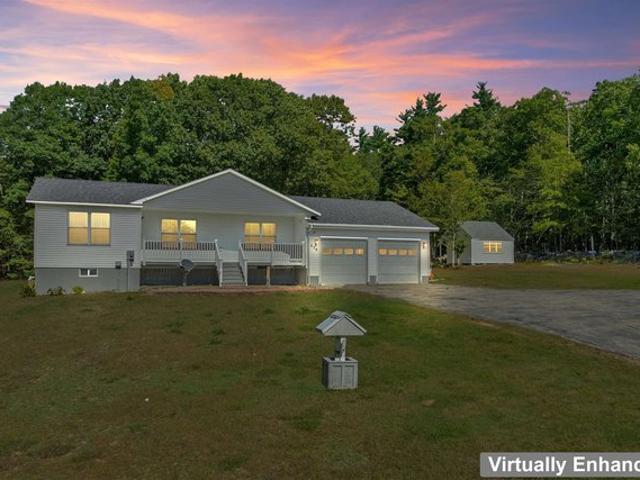 House for sale in Milton, Strafford County