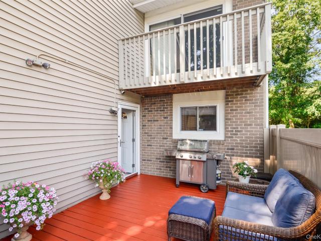 Condo for sale in Bohemia, New York