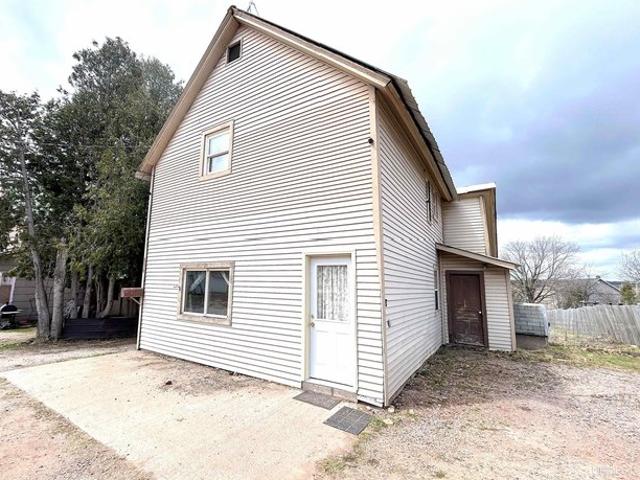 House for sale in Ishpeming, Michigan