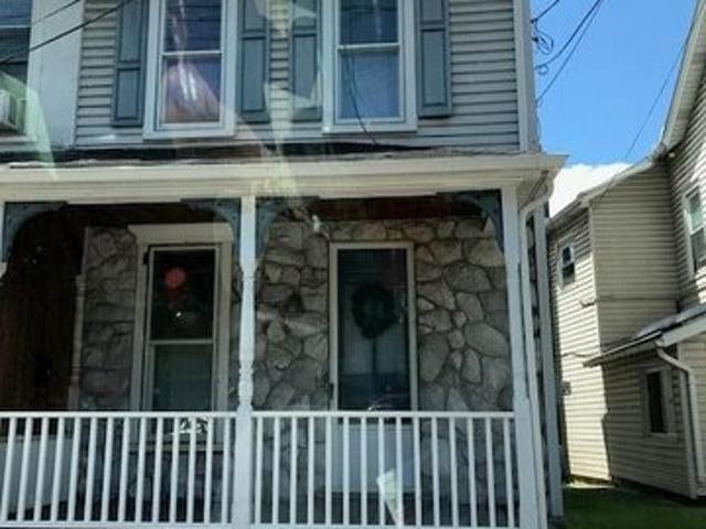 House for sale in Bath, Pennsylvania