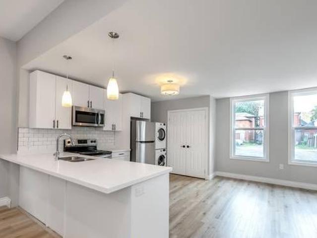 House for rent in Ancaster, Ontario