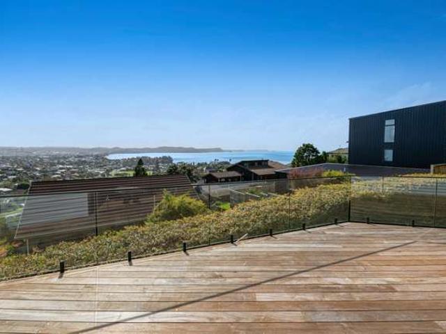 House for sale in Whangaparaoa