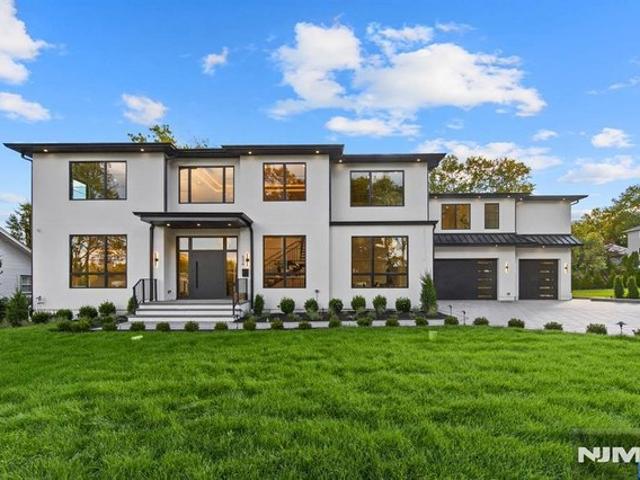 House for sale in Paramus, Bergen County