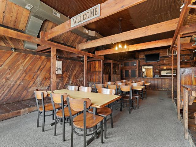 Commercial for sale in Schneider, Indiana