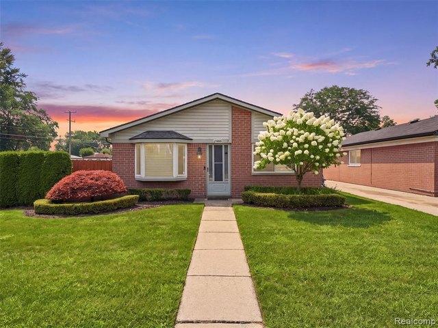 House for sale in Saint Clair Shores, Michigan