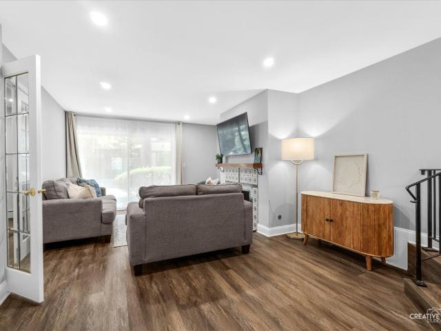 Condo for sale in Lisle, Illinois