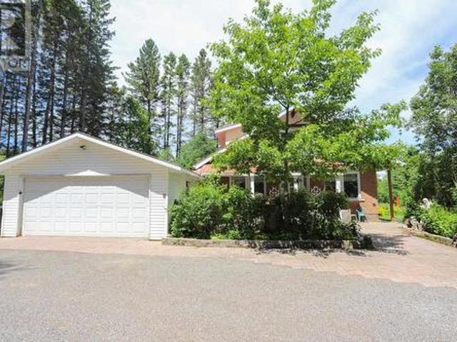 House for sale in Sault Sainte Marie, Ontario