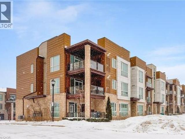 Townhouse for sale in Oakville, Ontario