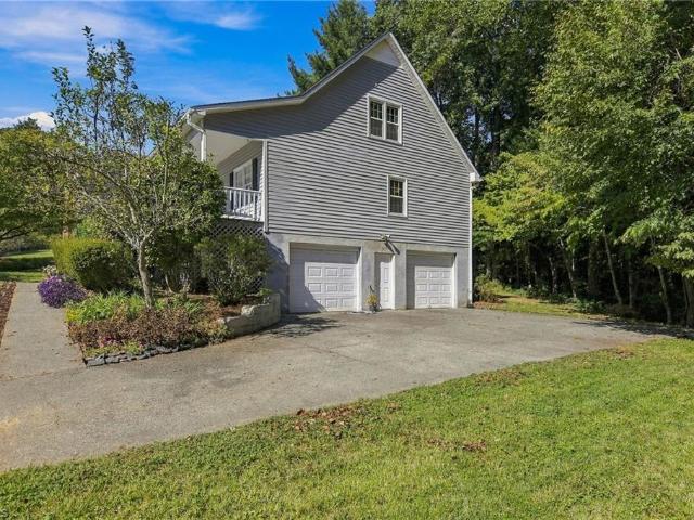 House for sale in Clemmons, North Carolina