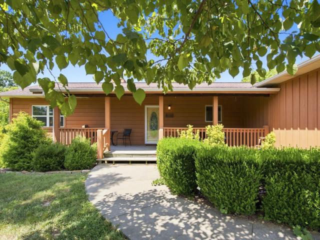 House for sale in Barry, Missouri