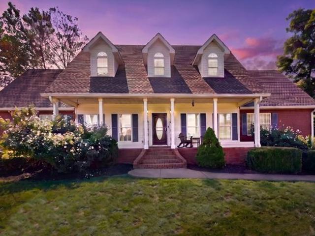 House for sale in Columbia, Middle Tennessee