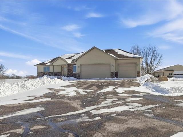 House for sale in Farmington, Minnesota
