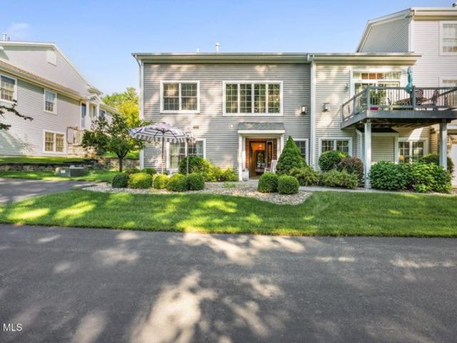 Condo for sale in Mohawk Trails, Town of Niskayuna