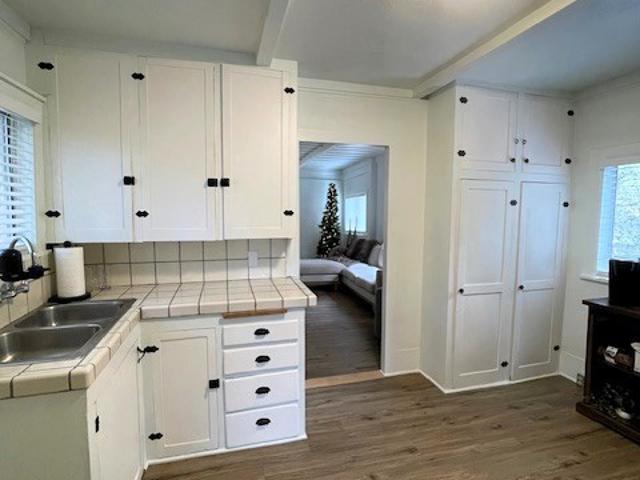 House for sale in Cedarpines Park, California