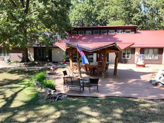 House for sale in Arrow Point, Golden City