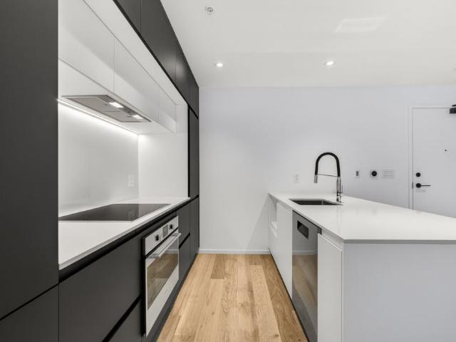 Apartment for rent in Mont-royal, Quebec