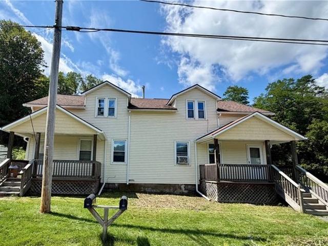 House for sale in Oneida, New York