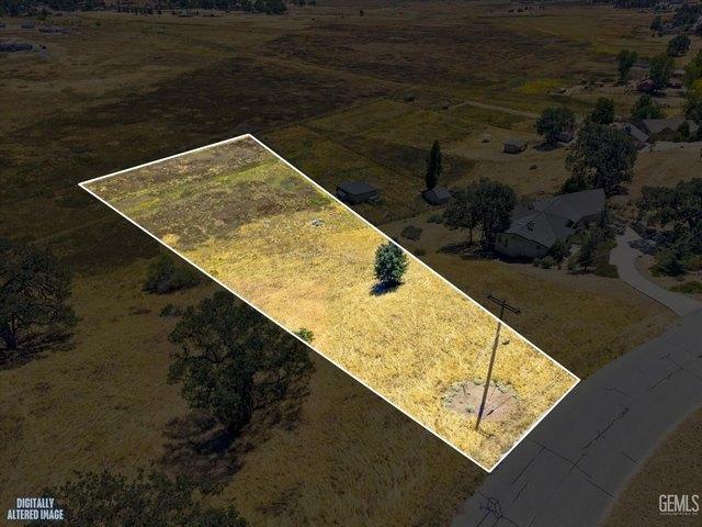 Land for sale in Tehachapi, California