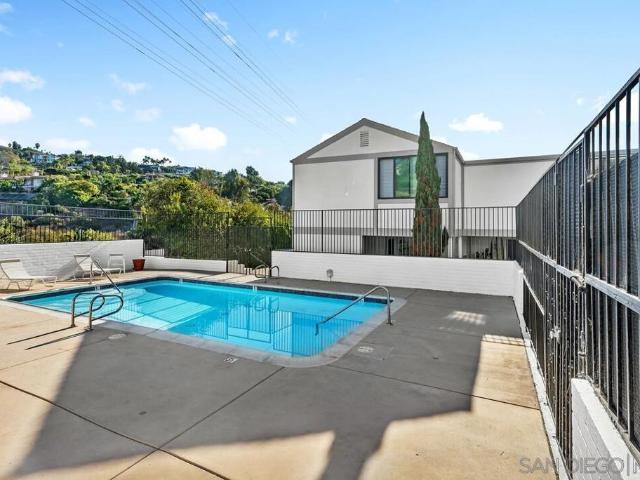 Condo for sale in Carlsbad, San Diego County