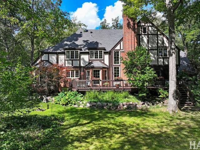 House for sale in Wauconda, Illinois
