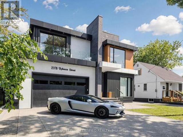 House for sale in Oakville, Ontario