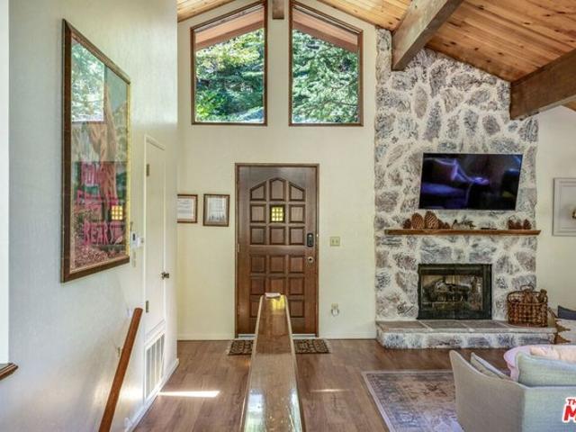 House for sale in Green Valley Lake, California