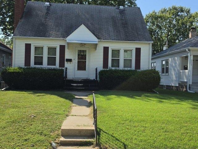 House for sale in Moline, Illinois