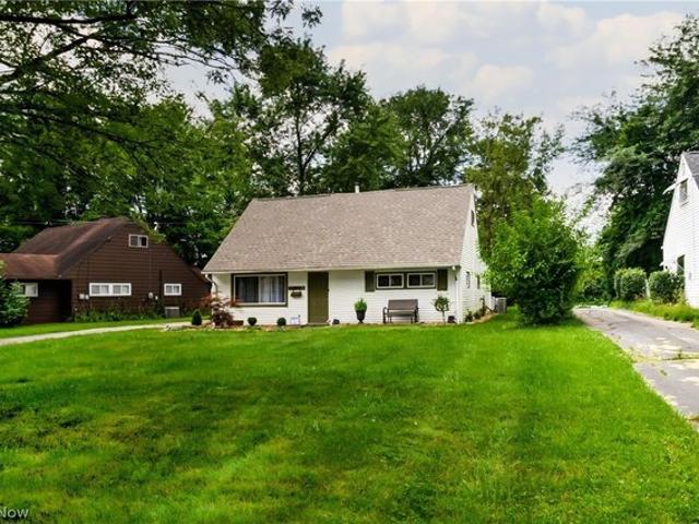 House for sale in Poland, Ohio