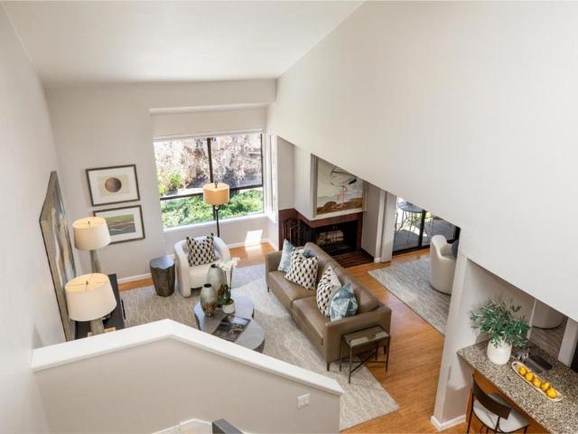 Townhouse for sale in San Mateo, California