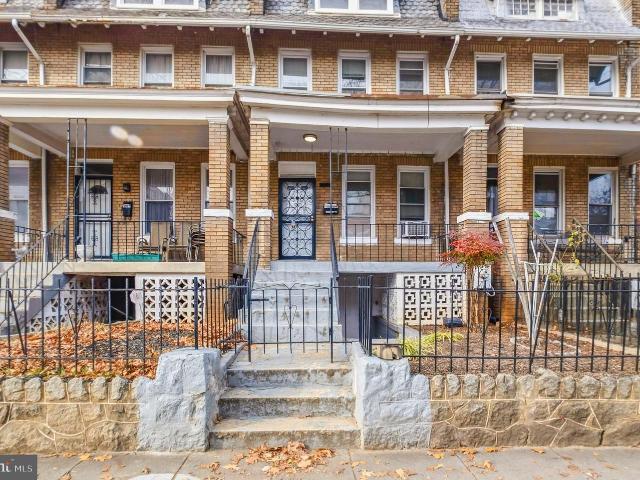 Townhouse for sale in Washington, Washington DC