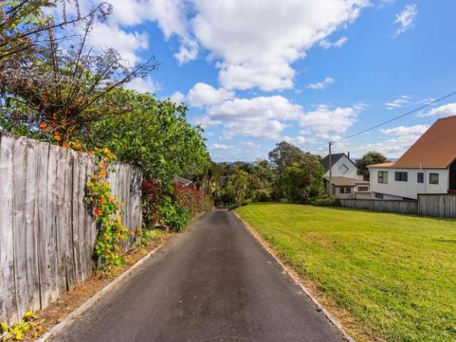 Land for sale in Wairau Valley
