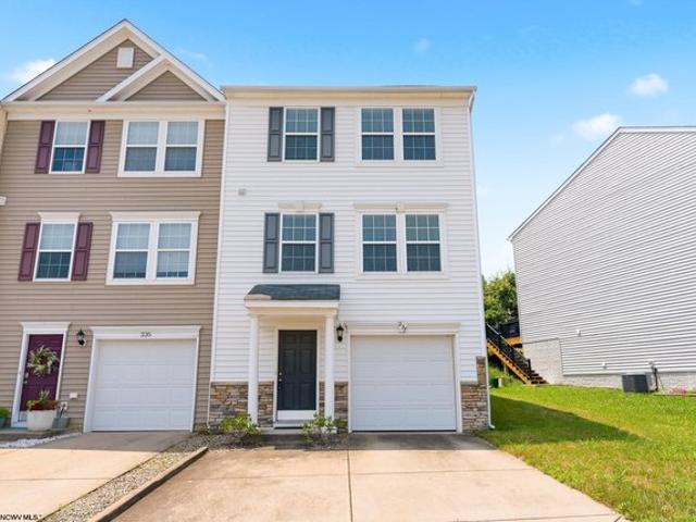Townhouse for sale in Morgantown, West Virginia