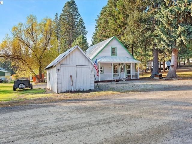 House for sale in Oregonia