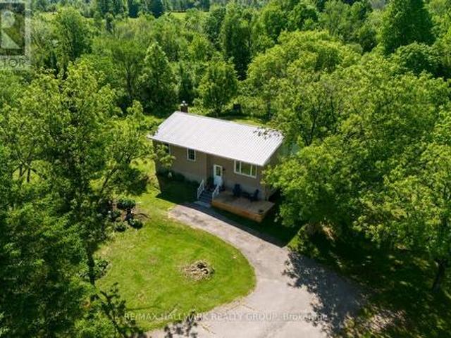 House for sale in Ontario