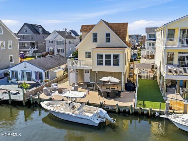 House for sale in Bayville, New Jersey