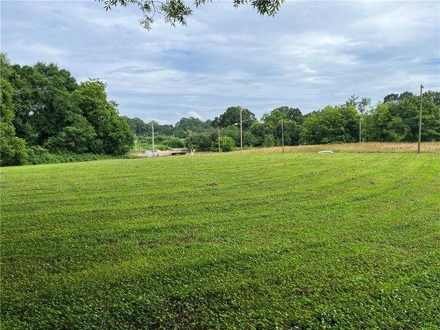 Land for sale in Pendleton, South Carolina