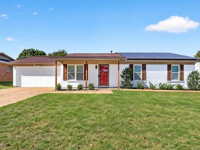 House for sale in Crowley, Tarrant County