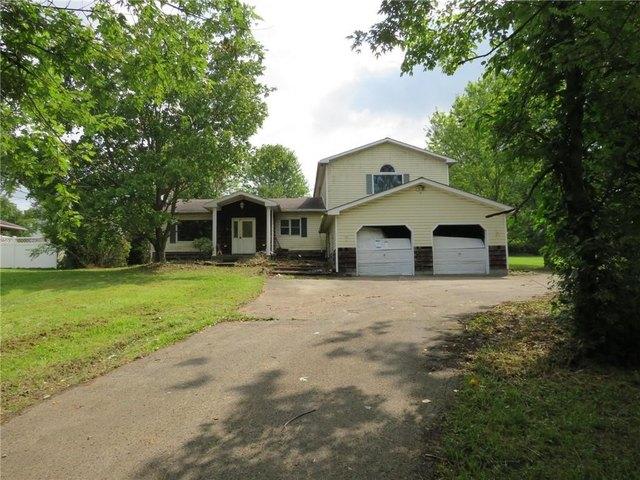 House for sale in Connellsville, Pennsylvania