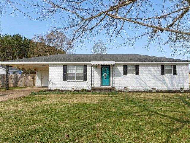 House for sale in Killen, Alabama