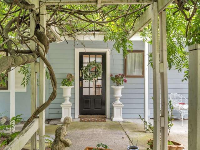 House for sale in Oxford, Canterbury
